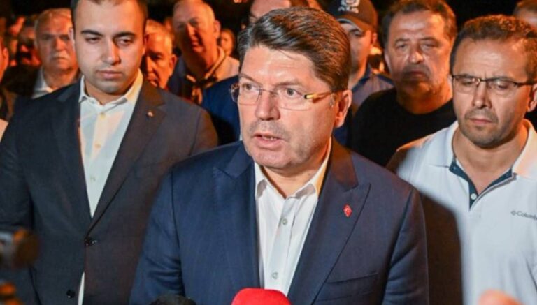 bursa-orman-yangininda-feto-baglantisi-bakan-tunc-telefonu-arastiriliyor-GFn2LqhD.jpg