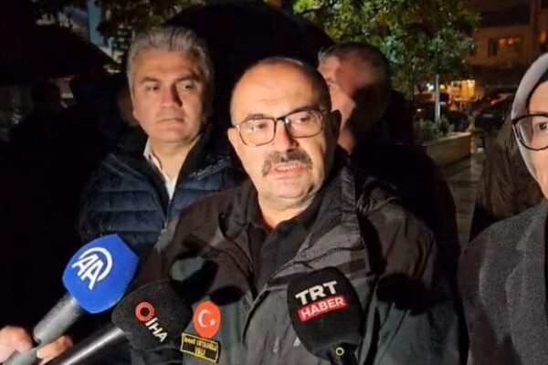 Balıkesir Valisi Ustaoğlu: Vatandaşlarımız kamu kurumlarımızı okullarımızı kullanabilir balikesir valisi ustaoglu vatandaslarimiz kamu kurumlarimizi okullarimizi kullanabilir JXE8QukJ.jpg