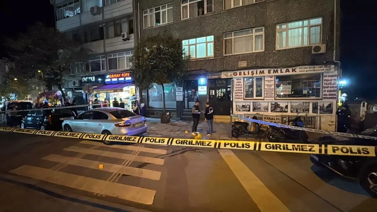 fatihte silahli saldiri bir yarali C6a4e64K.jpg