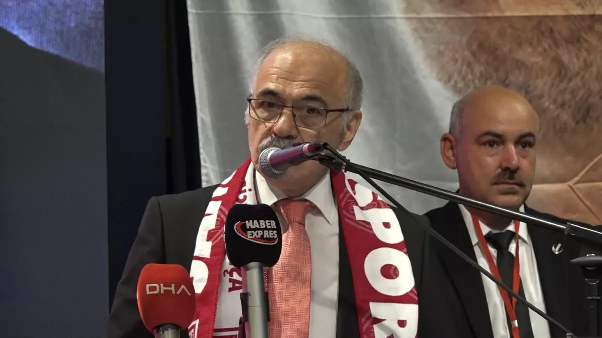 yrp kongresinde ekonomi ve baris elestirisi YrJHMdAv.jpg