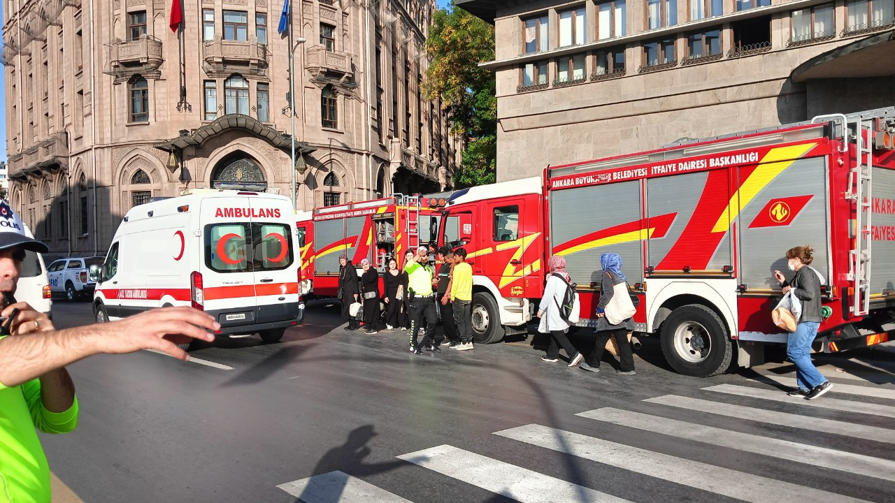 ankara sosyal bilimler universitesinde gaz alarmi fkCUEnIB.jpg